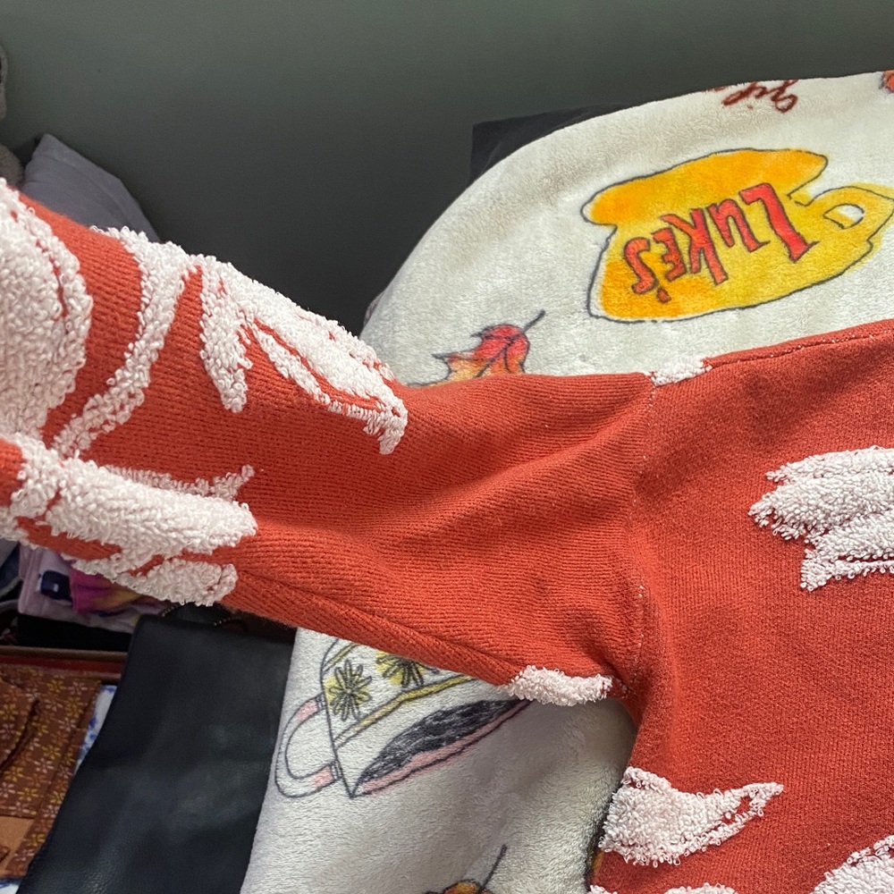 Cozy Leaf Patterned Sweater in Rust and Cream - Picture 8 of 8